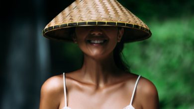 Vietnamese girl wearing traditional hat