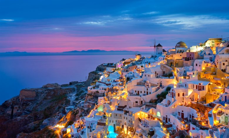 living in Oia Greece as an expat