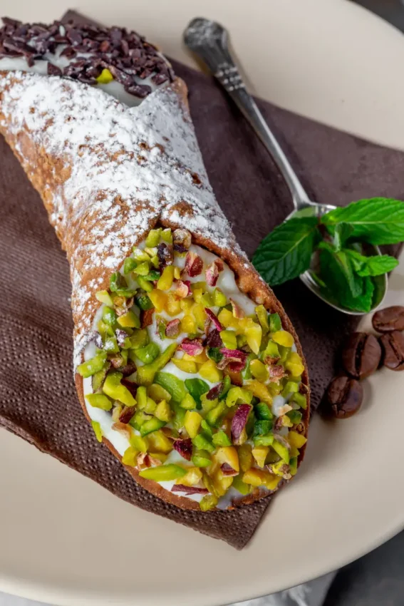Delicious Cannoli